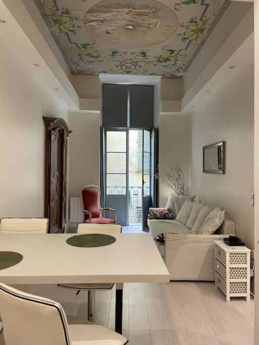 Luxury Apartment In The Heart Of Old Town Nice. Extérieur photo