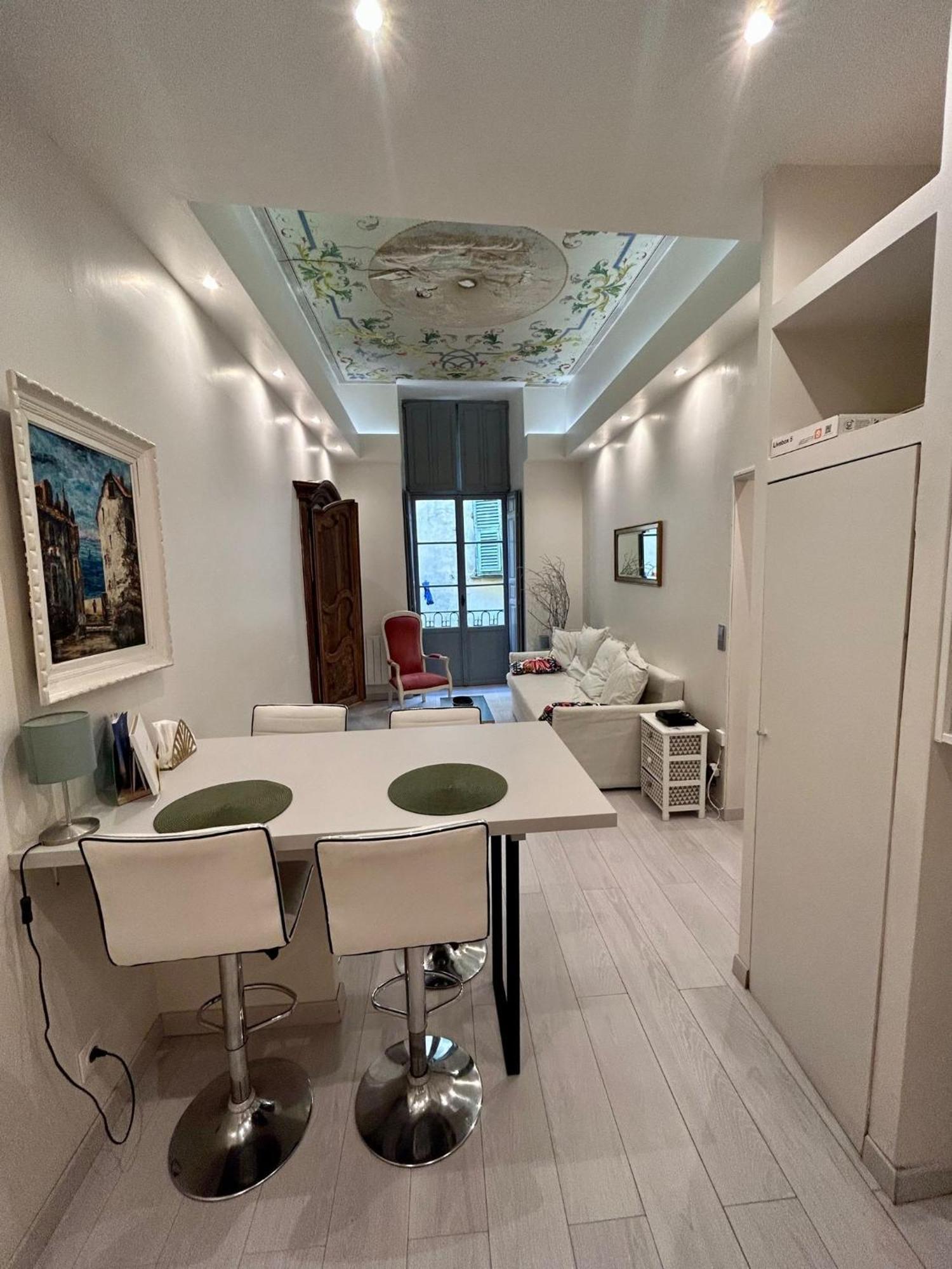 Luxury Apartment In The Heart Of Old Town Nice. Extérieur photo